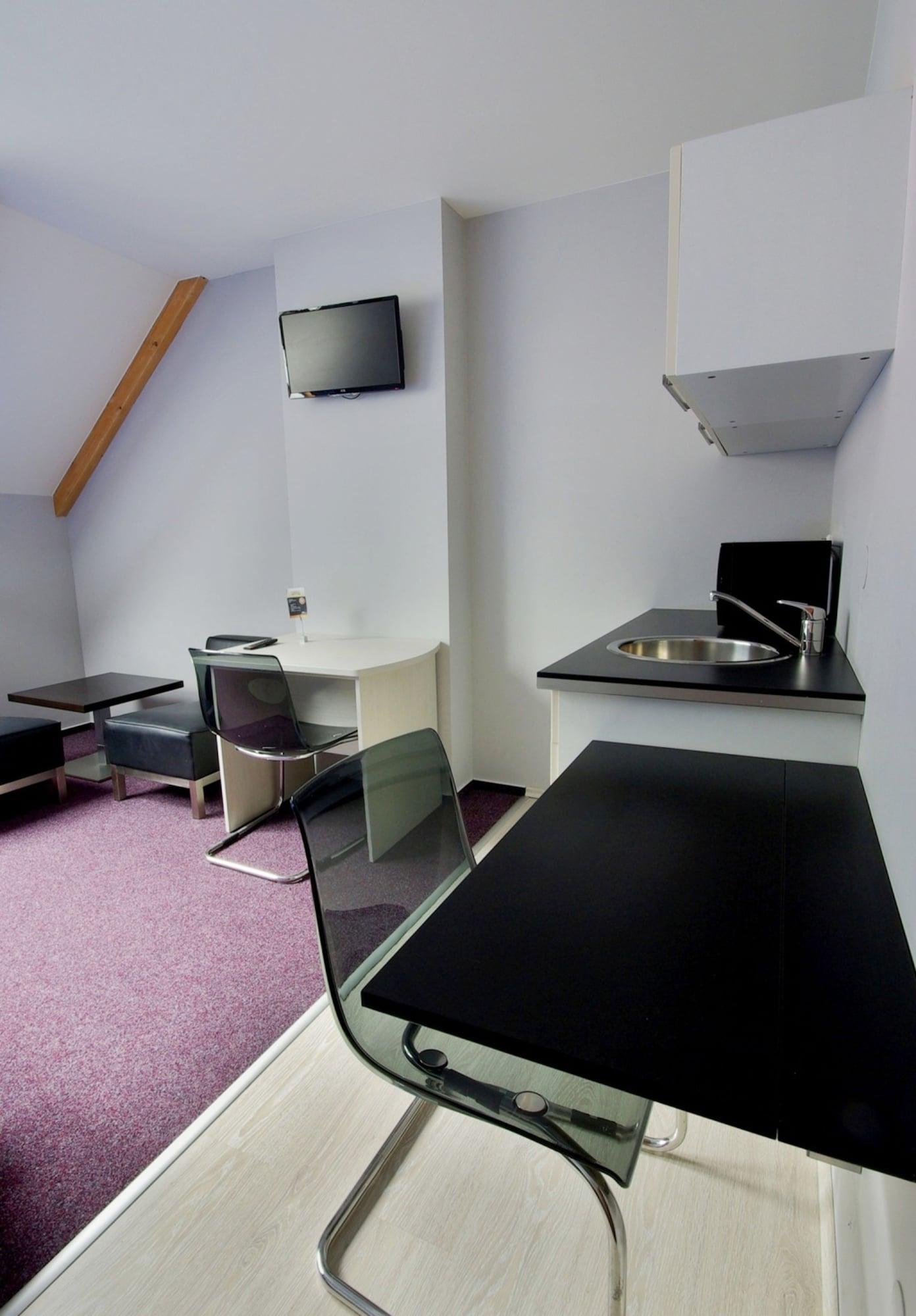 Adeba Hotel Praag Buitenkant foto