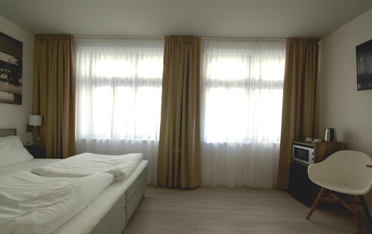 Adeba Hotel Praag Buitenkant foto