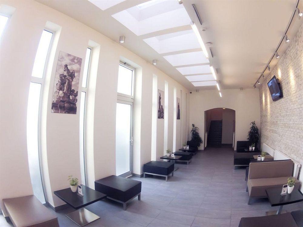 Adeba Hotel Praag Buitenkant foto