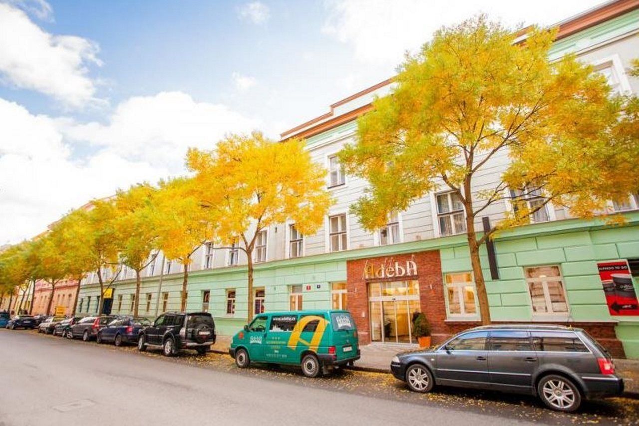 Adeba Hotel Praag Buitenkant foto