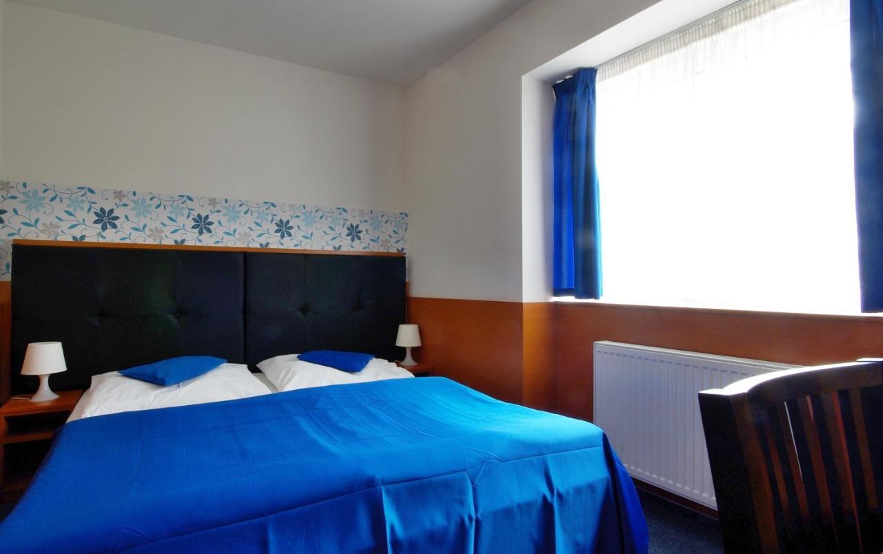 Adeba Hotel Praag Buitenkant foto